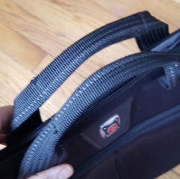 Swiss gear laptop case - Picture 5 of 5